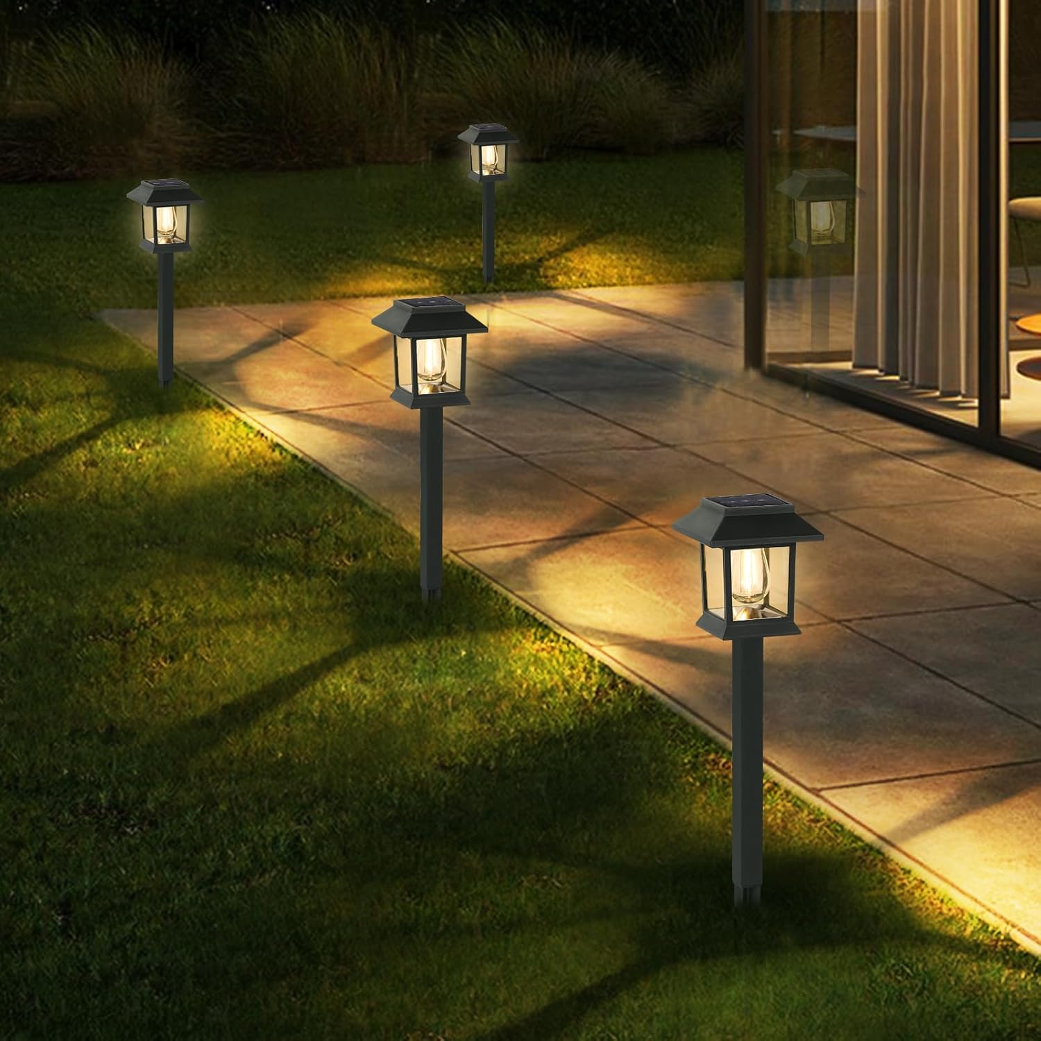 IP65 waterproof solar pathway lights withstanding rain and snow in outdoor conditions